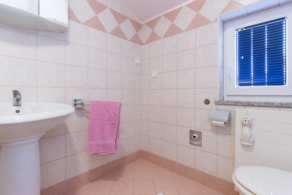 Apartments Juras Brzac エクステリア 写真