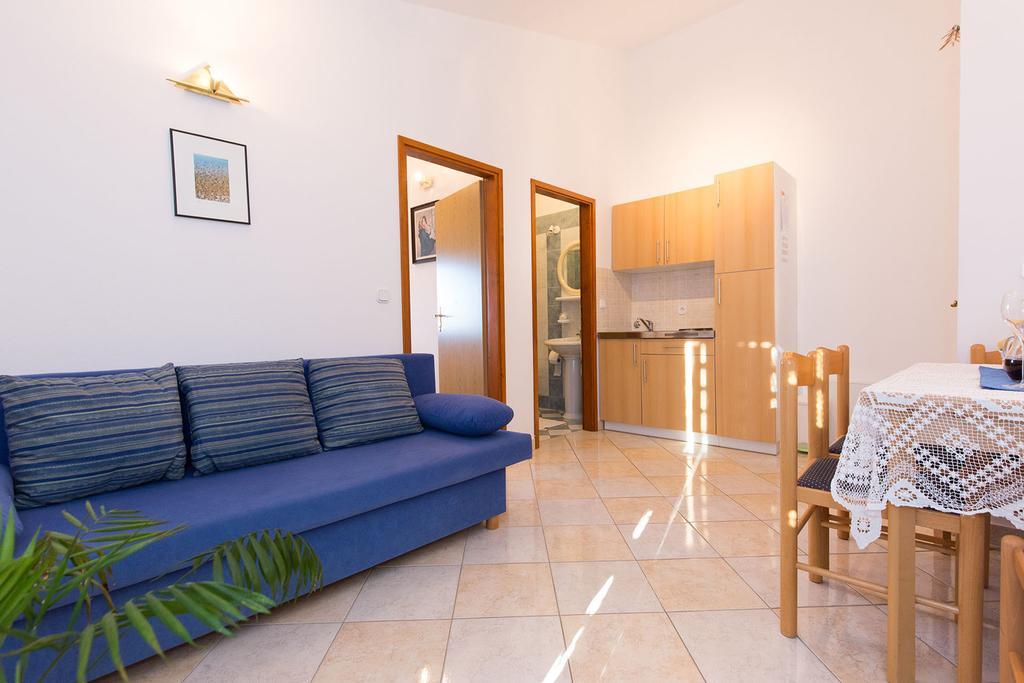 Apartments Juras Brzac エクステリア 写真