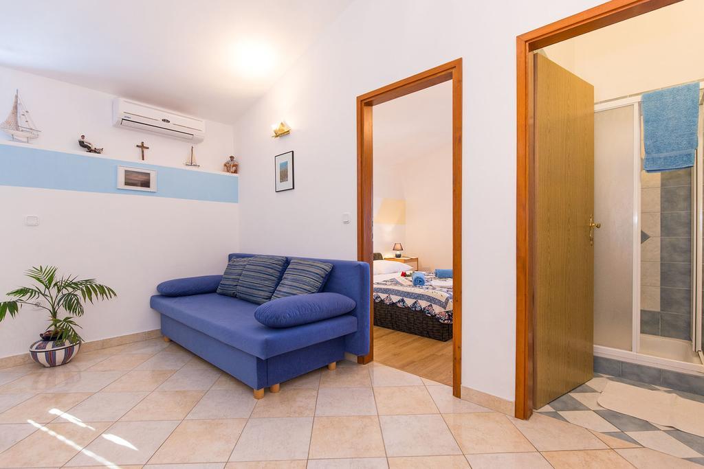 Apartments Juras Brzac エクステリア 写真