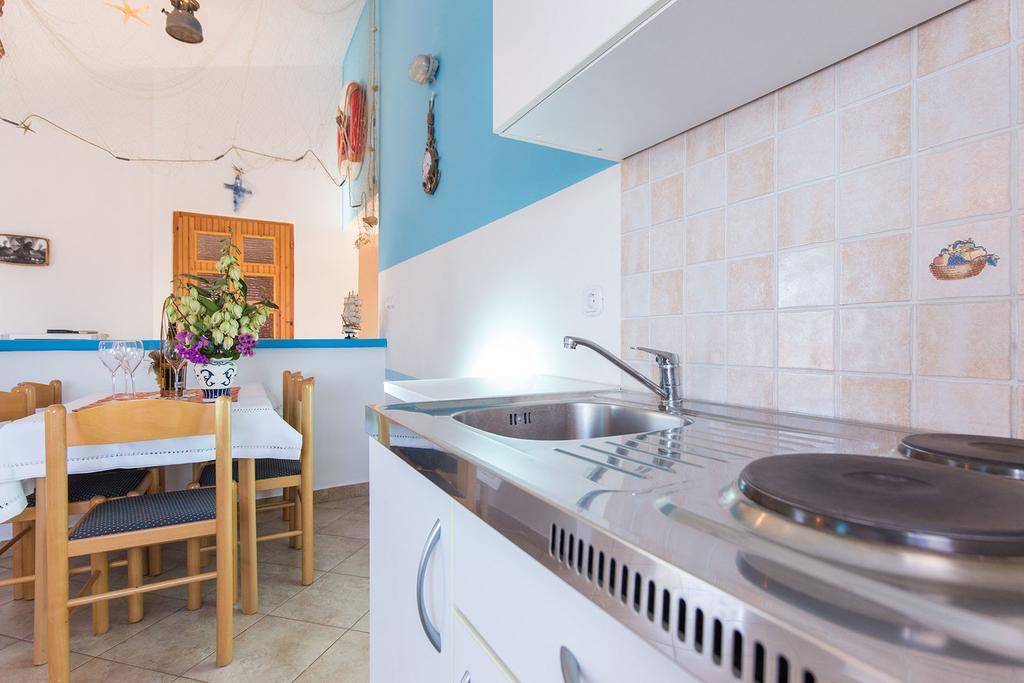 Apartments Juras Brzac エクステリア 写真